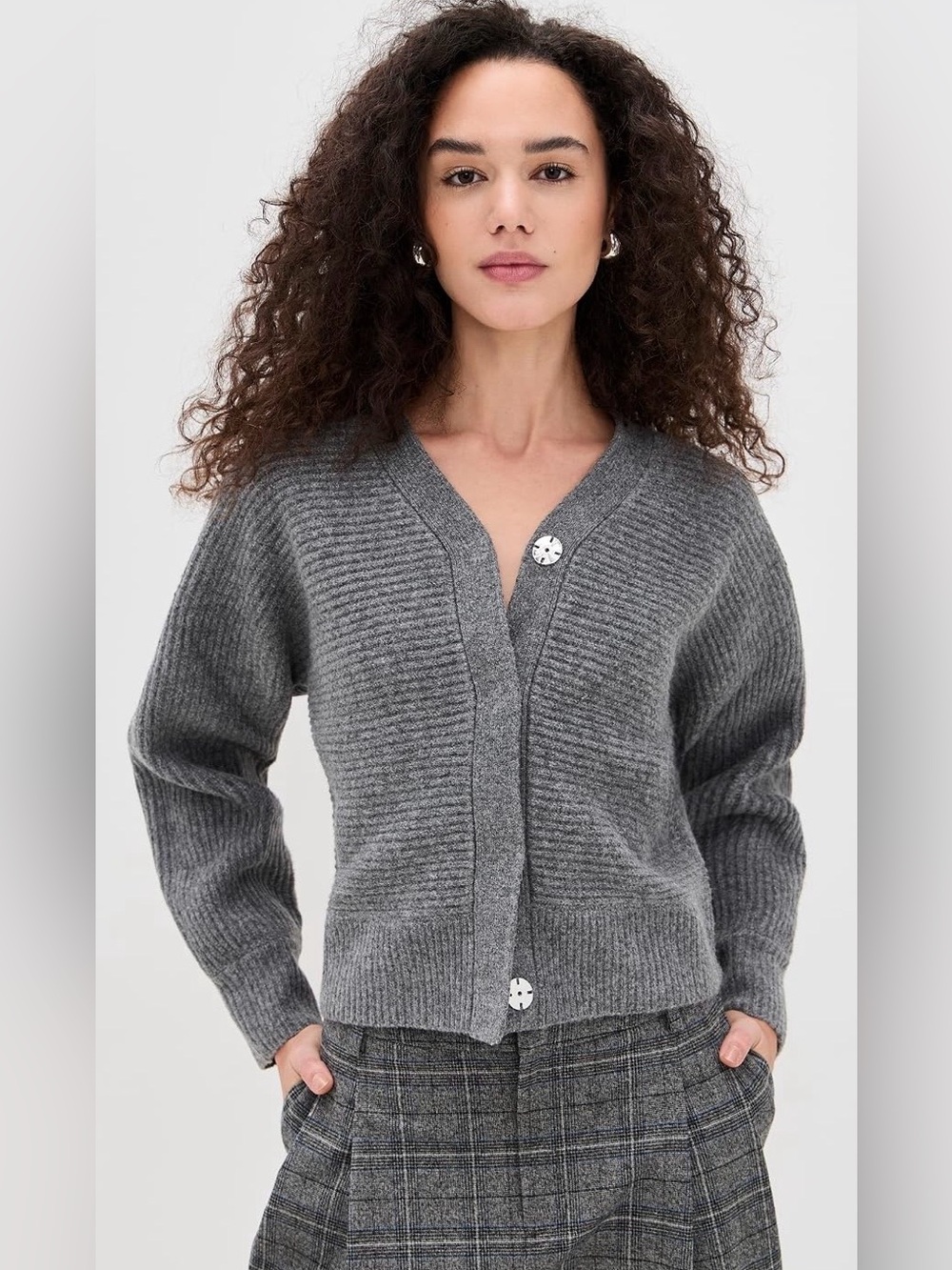 Le Bop Winter 2026/2027 Women's Gray V-Neck Ribbed Cardigan Sweater, Size Large